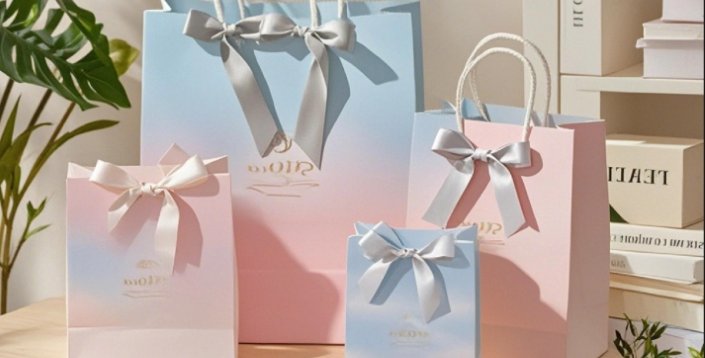 Gift Bags And Boxes