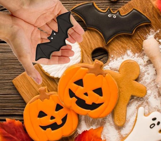Stainless steel cartoon cookie mold