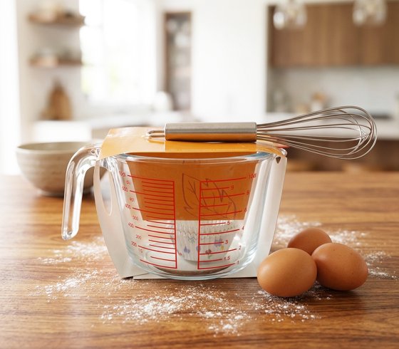 1000ml Borosilicate Glass Measuring Cup Stainless Steel Whisk 200Pcs Oil Proof Muffin Liners Baking Kit